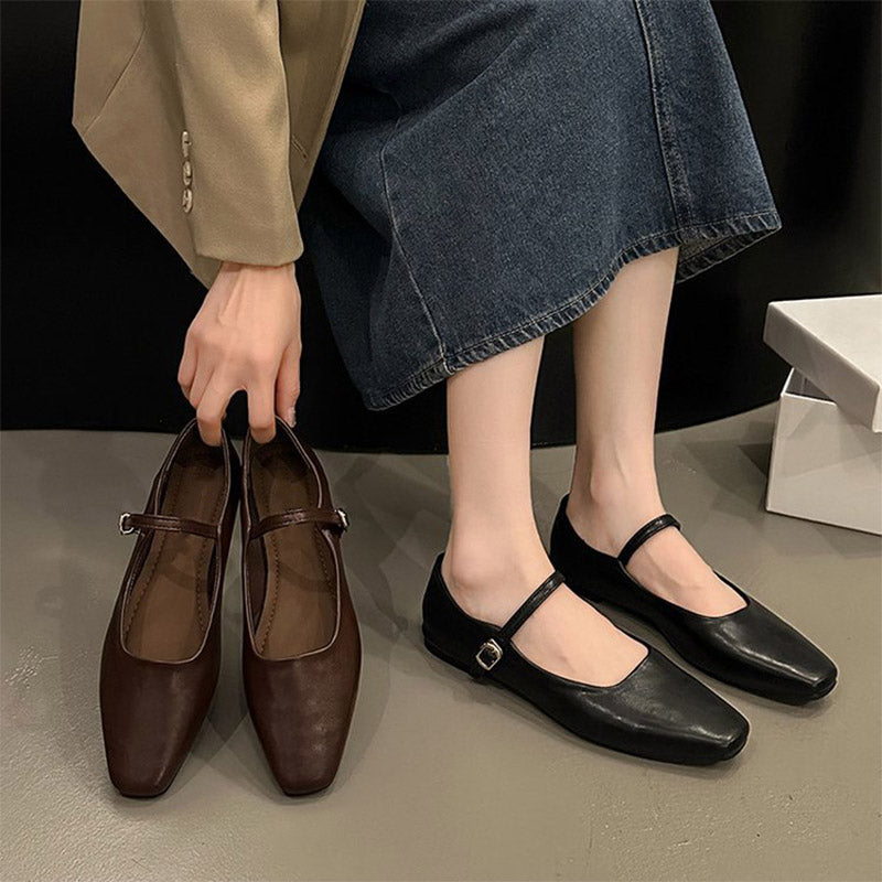 Maureen square-toe Mary Jane ballet flats on foot