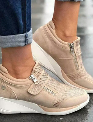 Joanne comfort wedge walking shoes in Beige