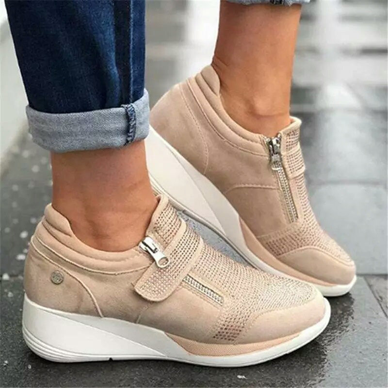 Joanne comfort wedge walking shoes in Beige