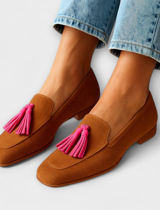 Saundra pink tassel loafers in Cognac