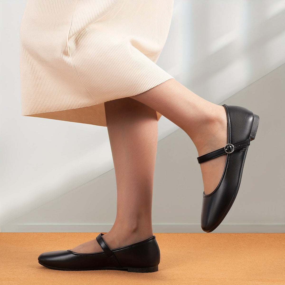 Katarina Classic Mary Jane Flats