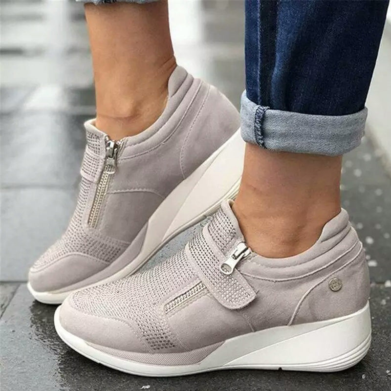 Joanne comfort wedge walking shoes in Gray