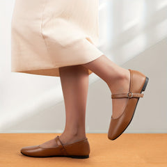 Katarina Classic Mary Jane Flats