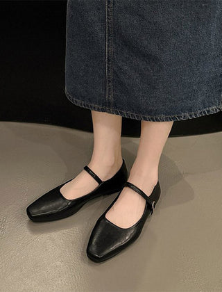 Maureen square-toe Mary Jane ballet flats in Black