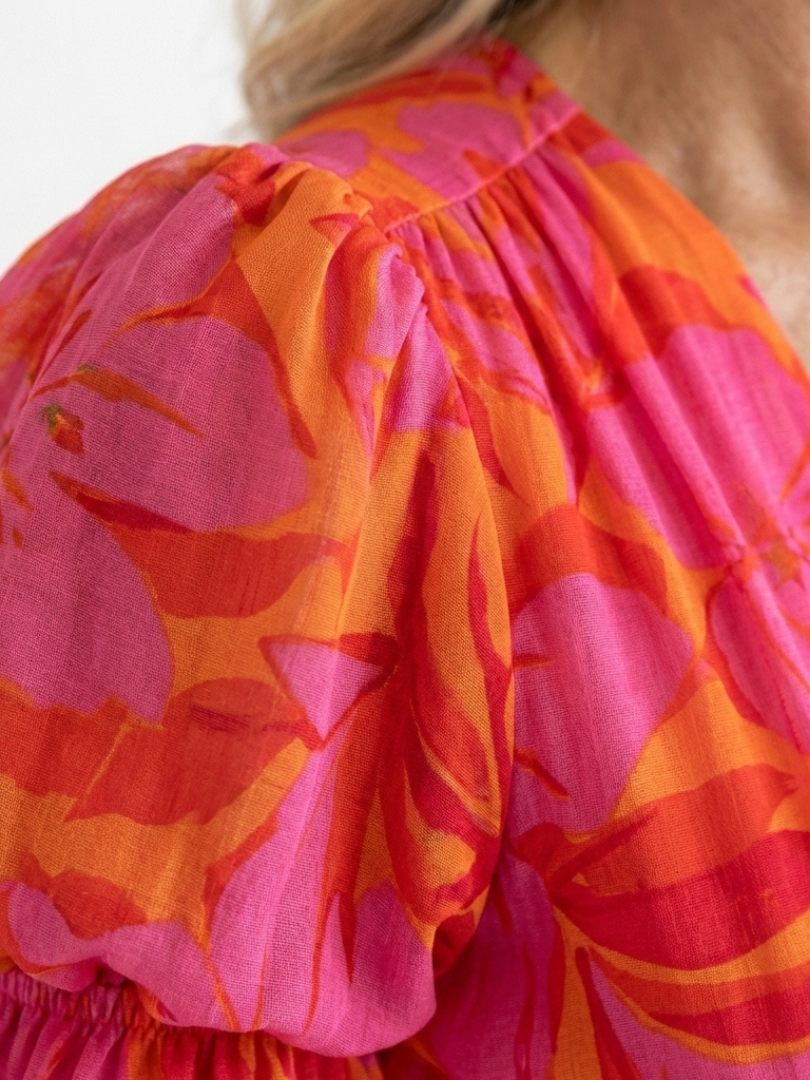 Leandra | Floral V-Neck Puff Sleeve Midi Dress