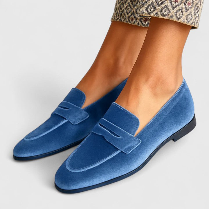 Ginny classic penny loafers in blue in Royal Blue