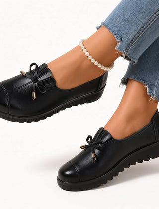 Frances bow-detail comfort loafers in Black