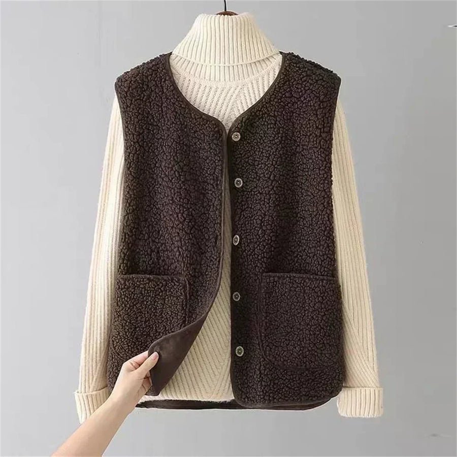 Annelore | Plush Button Vest with Pockets