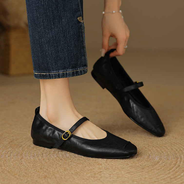 Ondine Flats in Black
