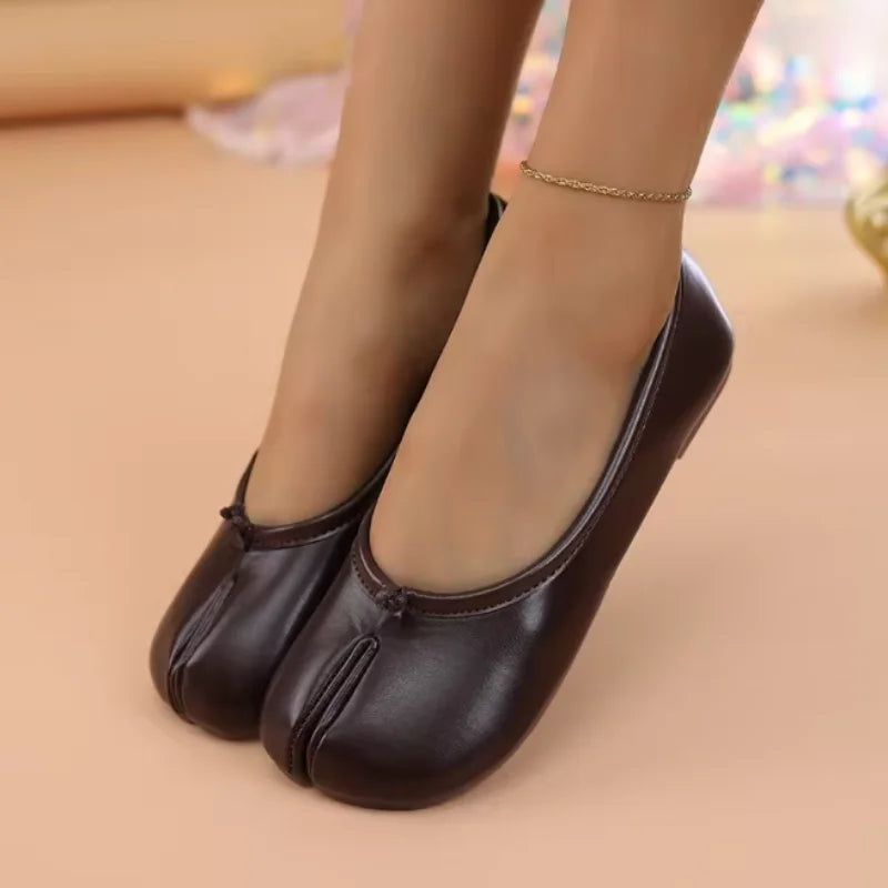 Leonie Split-Toe Ballet Flats