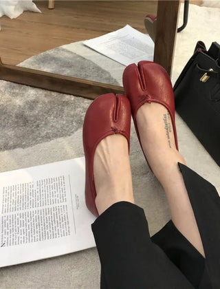 Leonie Split-Toe Ballet Flats in Red