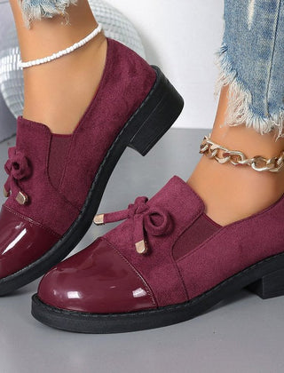 Colleen bow block-heel loafers in Burgundy
