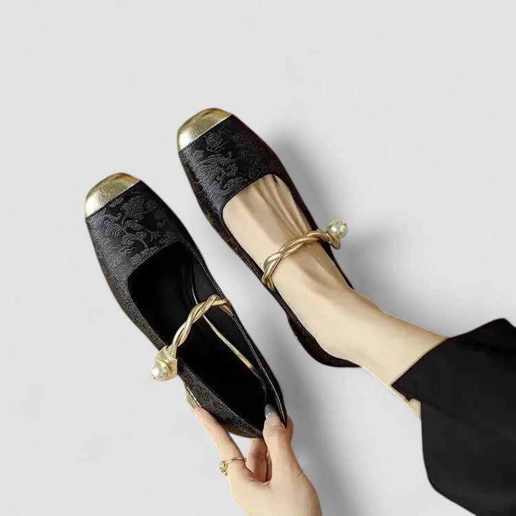 Sylvia cap-toe Mary Jane shoes front view