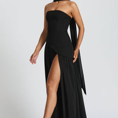 Eula dress in Black