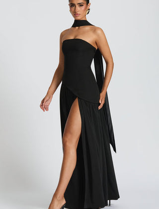 Eula dress in Black