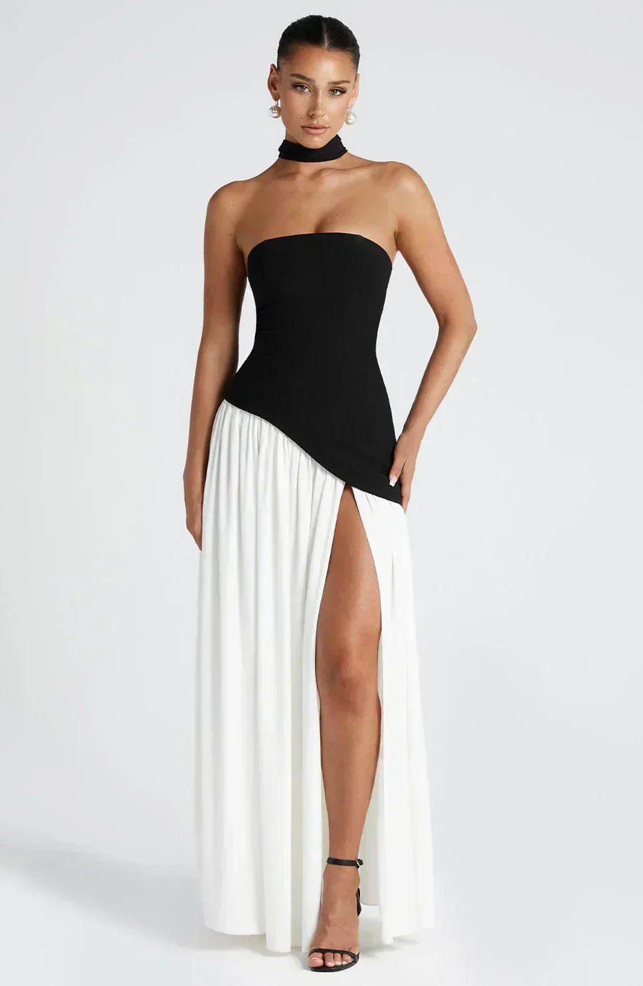 Eula dress in Black and White