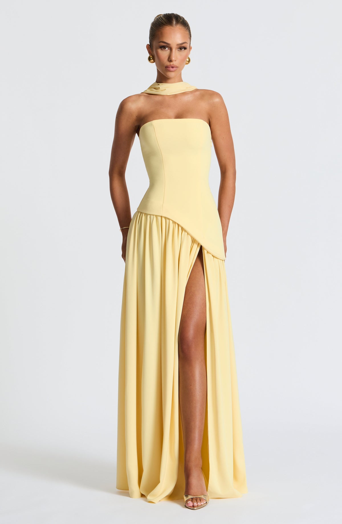 Eula dress in Yellow