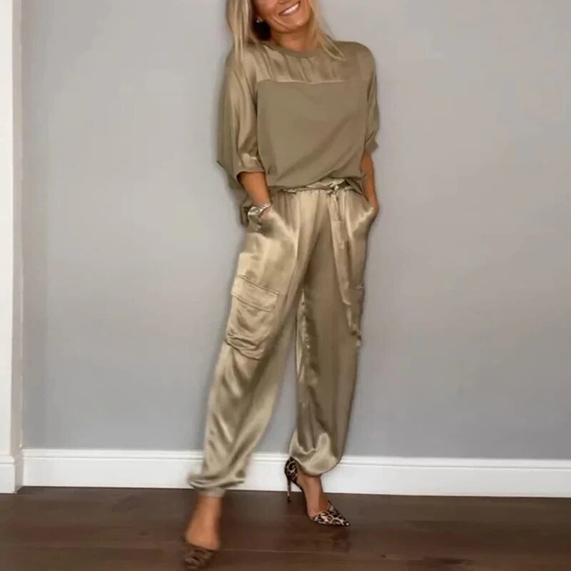 Kimberly two-piece set in Champagne