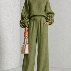 Cristina set in Olive Green