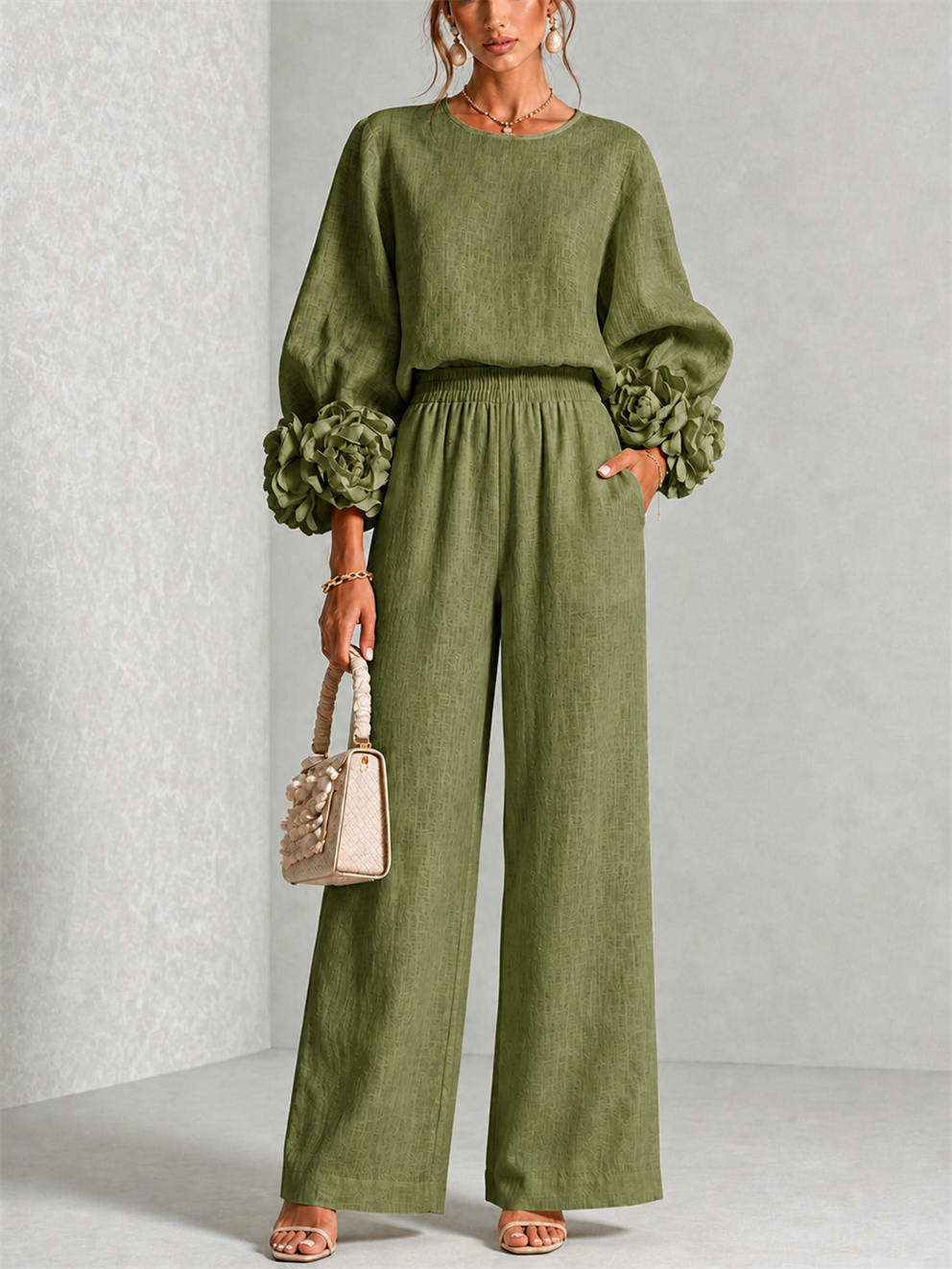 Cristina set in Olive Green