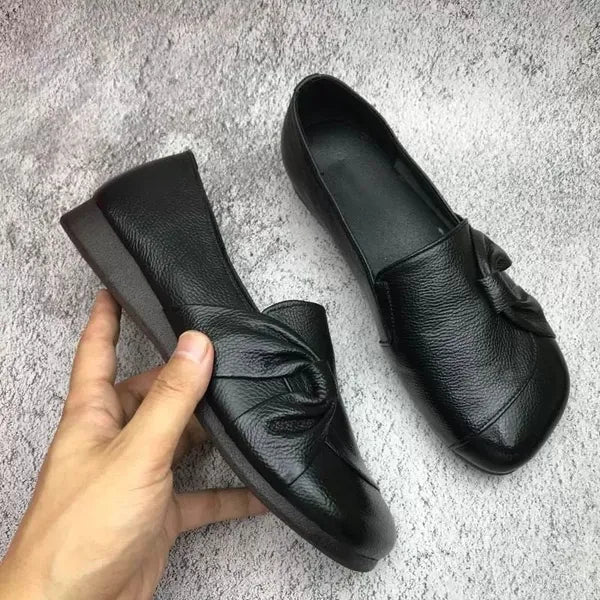 Phyllis soft knot-front loafers in Black