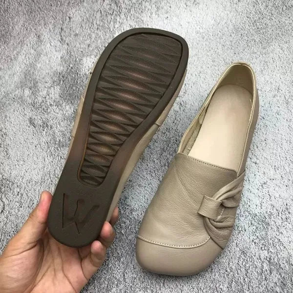 Phyllis soft knot-front loafers sole detail